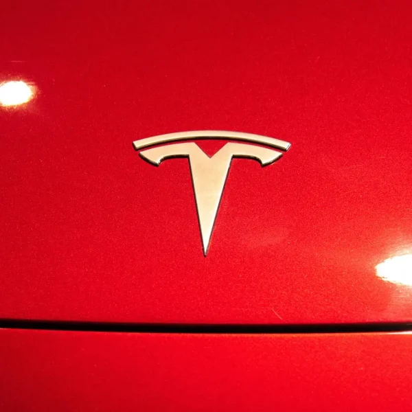 Tesla виготовила свій 10-мільйонний електромобіль
