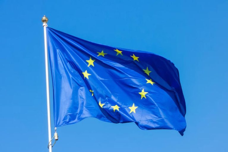 Європа змусить маркувати весь ШІ-контент: нові правила набирають чинності вже цієї неділі 3 Європа змусить маркувати весь ШІ-контент: нові правила набирають чинності вже цієї неділі 2