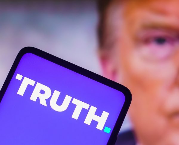 Truth Social Трампа: “Антиестеблішмент” продаватиме дані 10 топ-акаунтів трейдерам для торгівлі в реальному часі