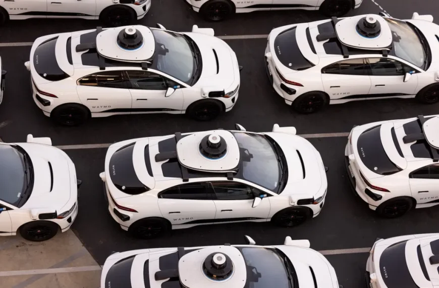 Waymo та оператори роботаксі під пильною увагою через збої в реагуванні на&hellip;