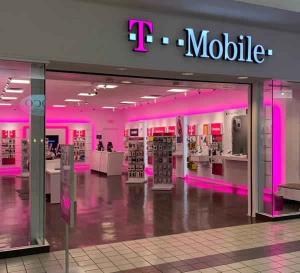 Хаос у T-Mobile: міграція на дорожчі тарифи зникає безкоштовні лінії та з’являються несподівані гігабайти інтернету, рахунки зростають до $300+ [Оновлено: T-Mobile реагує]