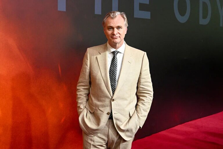 Режисер «Оппенгеймера» Крістофер Нолан назвав ШІ «троянським конем» 21 Режисер «Оппенгеймера» Крістофер Нолан назвав ШІ «троянським конем» 21