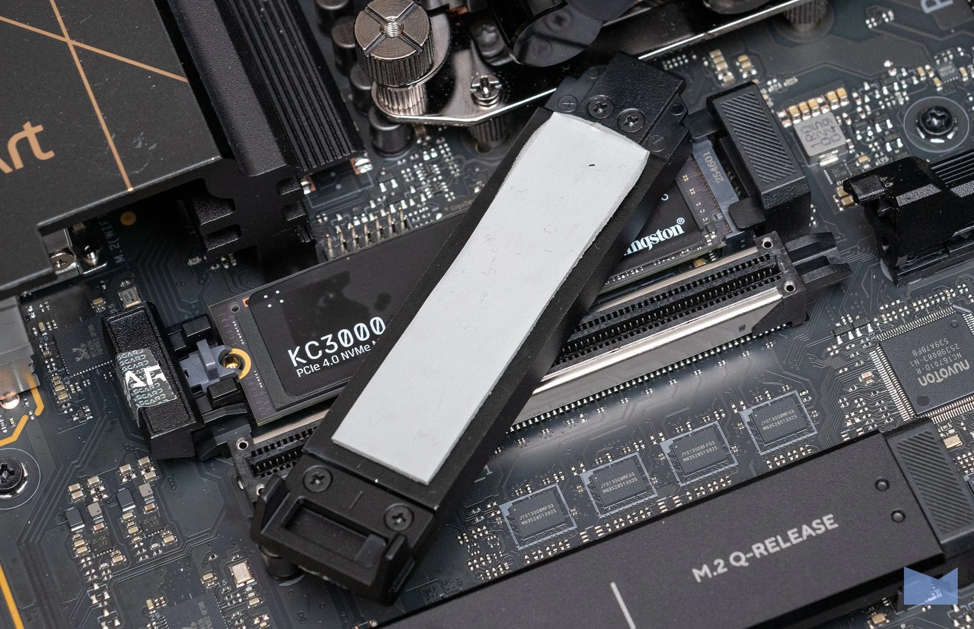 ASUS ProArt: ASGARD демонструє свою майстерність у робочій системі 6
