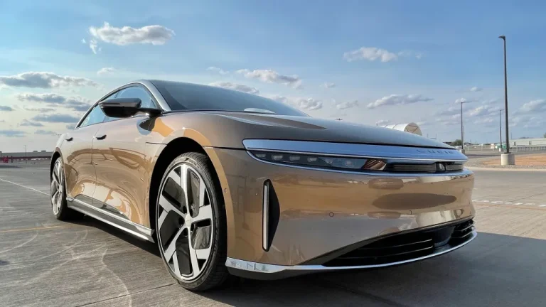 Саудівський принц вкладає 5% акцій Lucid Motors: стратегічний крок чи вигідна угода? 15