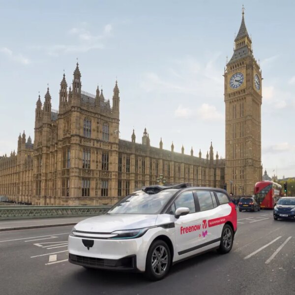 Lyft та Baidu розпочали боротьбу за ринок роботаксі в Лондоні: старт тестів