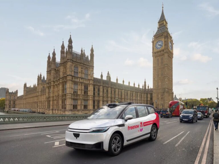 Lyft та Baidu розпочали боротьбу за ринок роботаксі в Лондоні: старт тестів 17