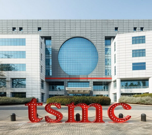 Штучний інтелект та VR прискорили будівництво заводу TSMC: 1,4-нм чіпи побачать світ до квітня 2027 року