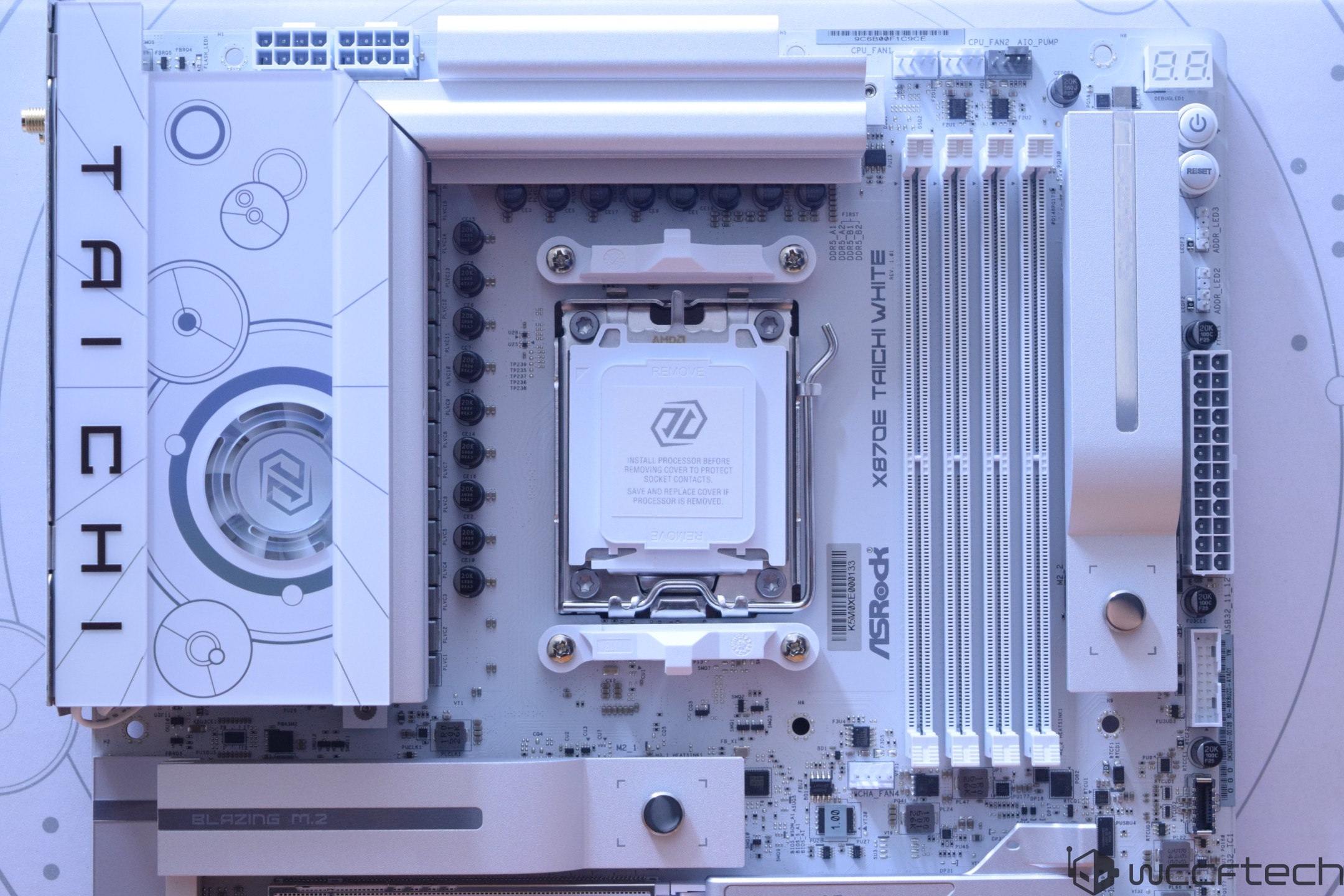 ASRock X870E Taichi White: Найкраща материнська плата до $500 для ентузіастів 1 ASRock X870E Taichi White: Найкраща материнська плата до $500 для ентузіастів 1