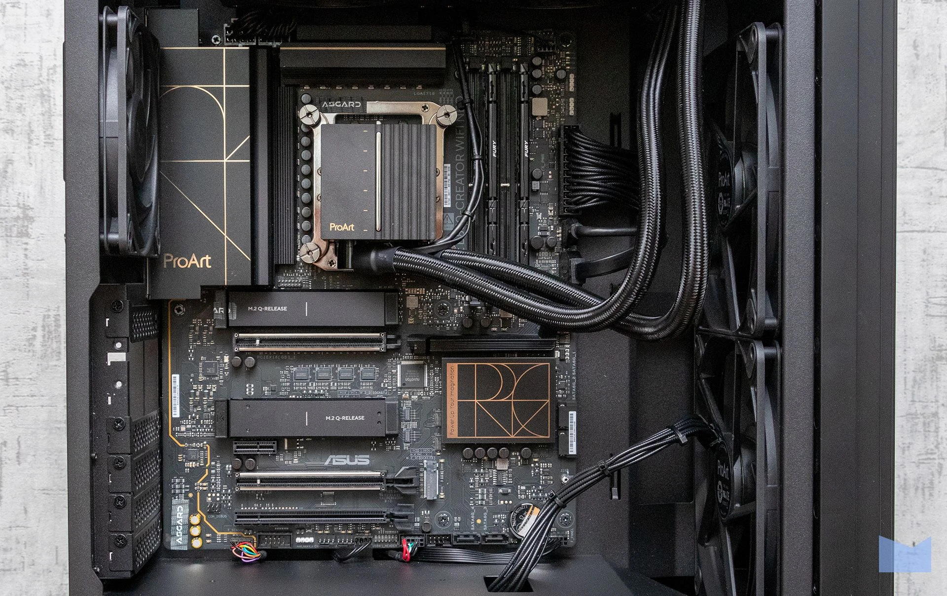 ASUS ProArt: ASGARD демонструє свою майстерність у робочій системі 3