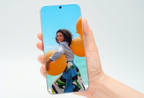 Концепт TECNO: Смартфон, що розширює межі неможливого, з екраном без рамок товщиною 0 мм