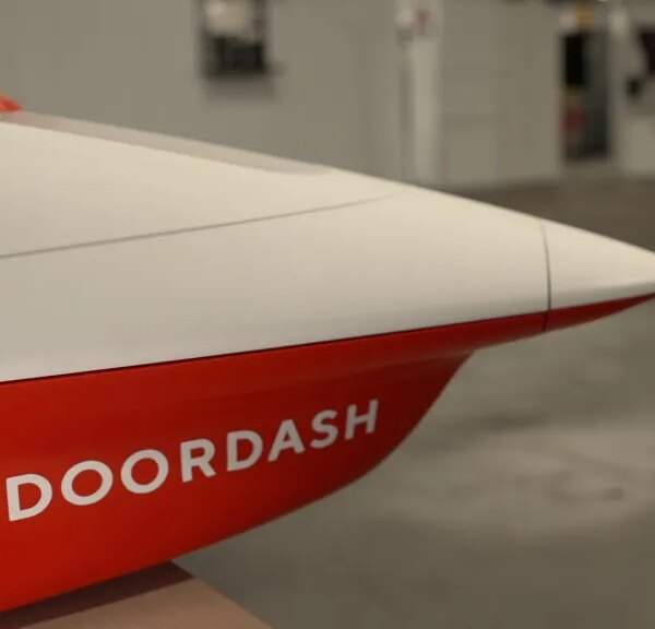 DoorDash будує власний бізнес з доставки дронами