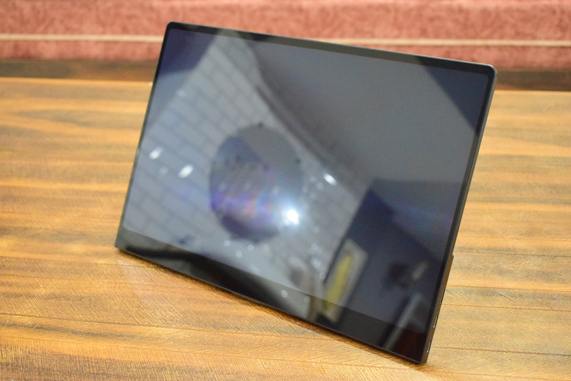 Uperfect GR14BU: Огляд портативного OLED-монітора з сенсорним екраном – маленький, але універсальний 4
