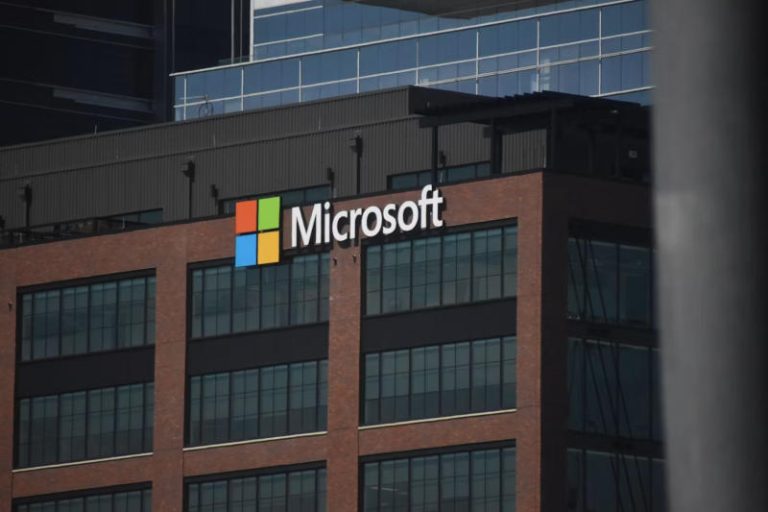 Microsoft підтвердила: "супердодаток" Copilot з'явиться вже цього року 12 Microsoft підтвердила: "супердодаток" Copilot з'явиться вже цього року 6