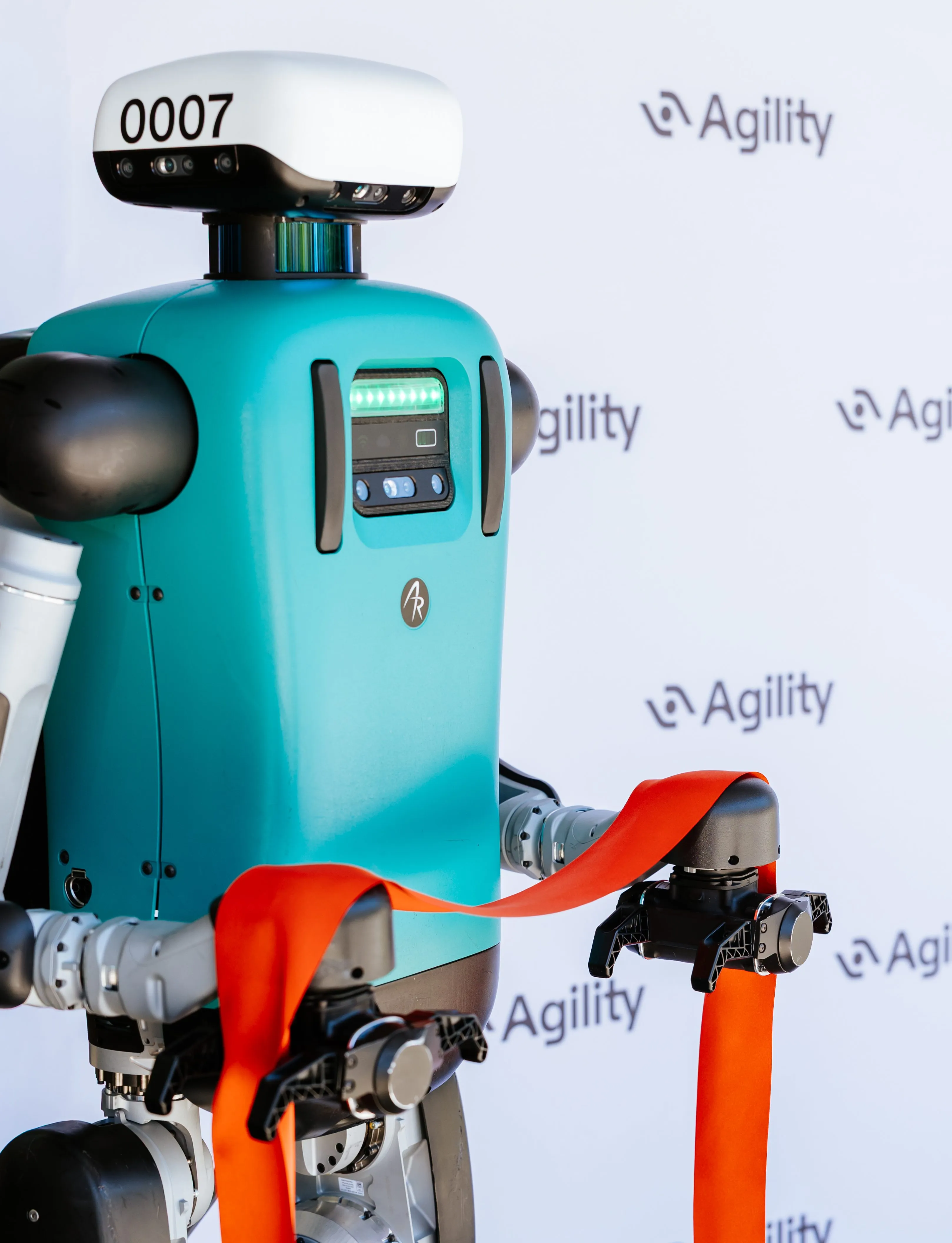 Agility Robotics вгризається в задній двір Tesla 1 Agility Robotics вгризається в задній двір Tesla 1