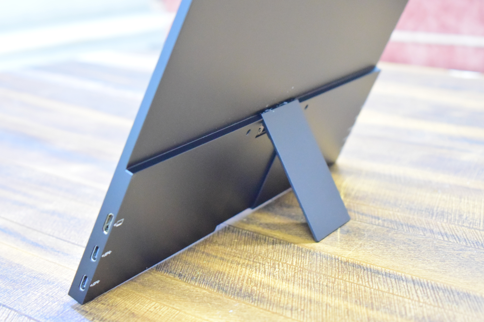 Uperfect GR14BU: Огляд портативного OLED-монітора з сенсорним екраном – маленький, але універсальний 5