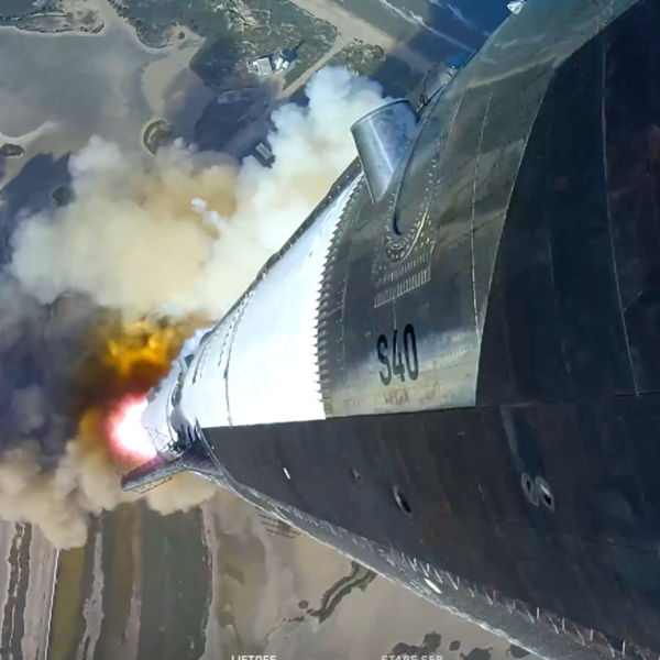 SpaceX запустила нові супутники Starlink V3, але знову зазнала невдачі з прискорювачем