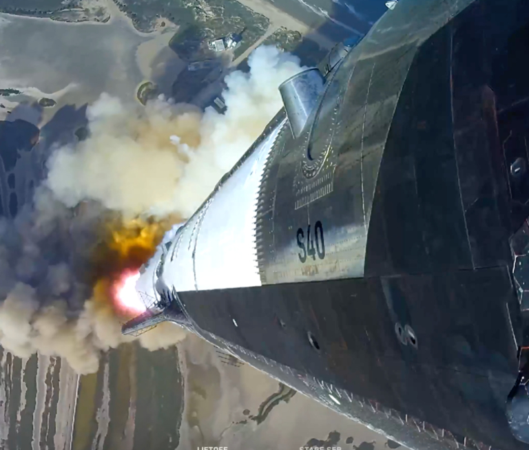 SpaceX запустила нові супутники Starlink V3, але знову зазнала невдачі з прискорювачем 7 SpaceX запустила нові супутники Starlink V3, але знову зазнала невдачі з прискорювачем 7