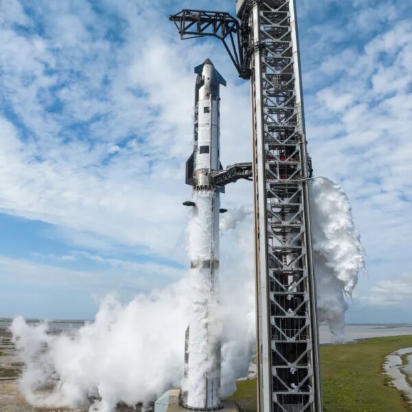 SpaceX знову отримала дозвіл на запуск Starship після аварії прискорювача у травні
