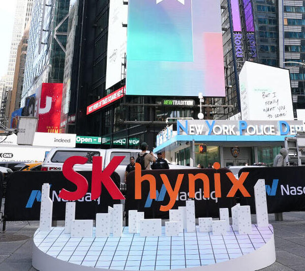 SK hynix прискорює розробку 3D-стекованої DRAM — технології, подібної до 3D V-Cache, але для пам’яті