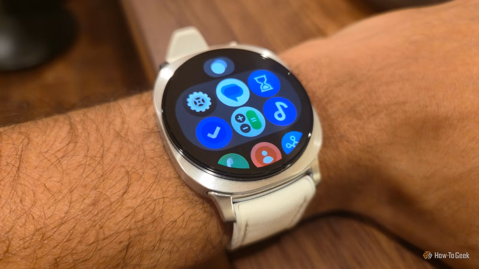Samsung обмежує потенціал Galaxy Watch: як смарт-годинник може керувати вашим домом, але не робить цього 1