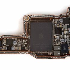iPhone 18 Pro: Apple економить на NAND, але здивує 96-бітним LPDDR6 5