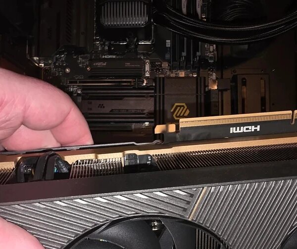 Zotac RTX 5090 загорілася через 5 хвилин в Assassin’s Creed Black Flag Resynced