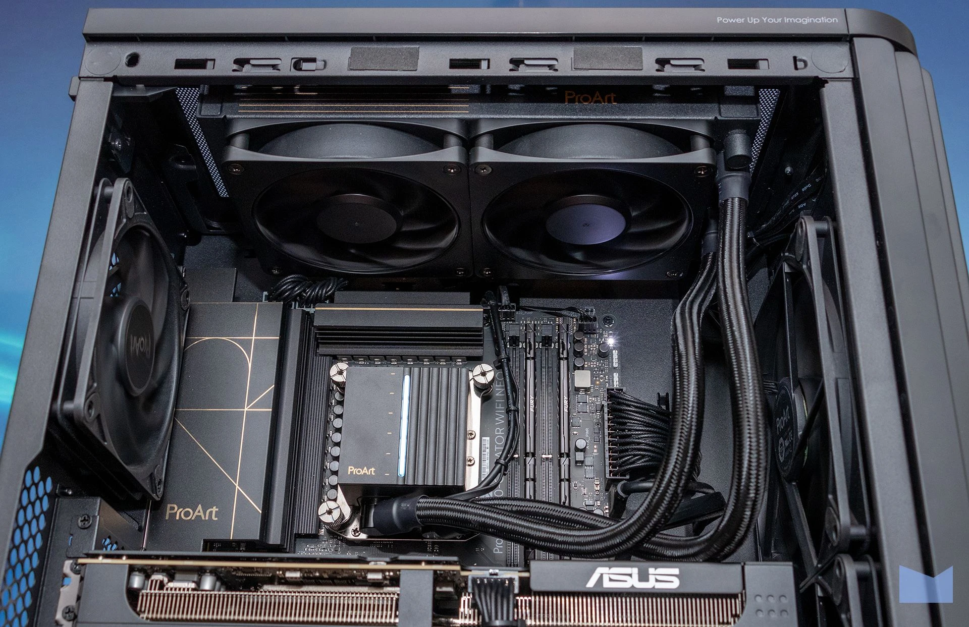ASUS ProArt: ASGARD демонструє свою майстерність у робочій системі 10