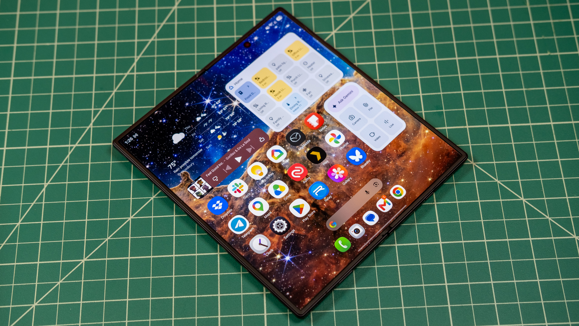 Samsung Galaxy Z Fold 8 Ultra: огляд ультра-складання з ультра-ціною 26 Samsung Galaxy Z Fold 8 Ultra: огляд ультра-складання з ультра-ціною 26