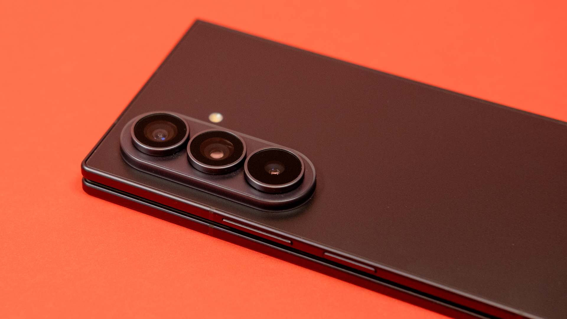 Samsung Galaxy Z Fold 8 Ultra: огляд найдорожчого ультразгортаного смартфона 5