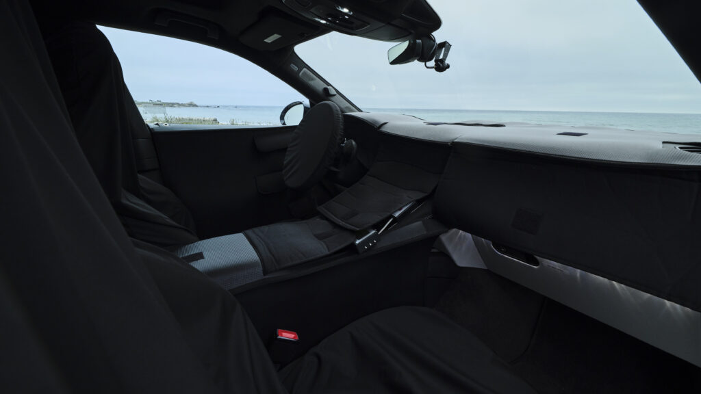 Bentley представила свій новий електромобіль, Torcal 4