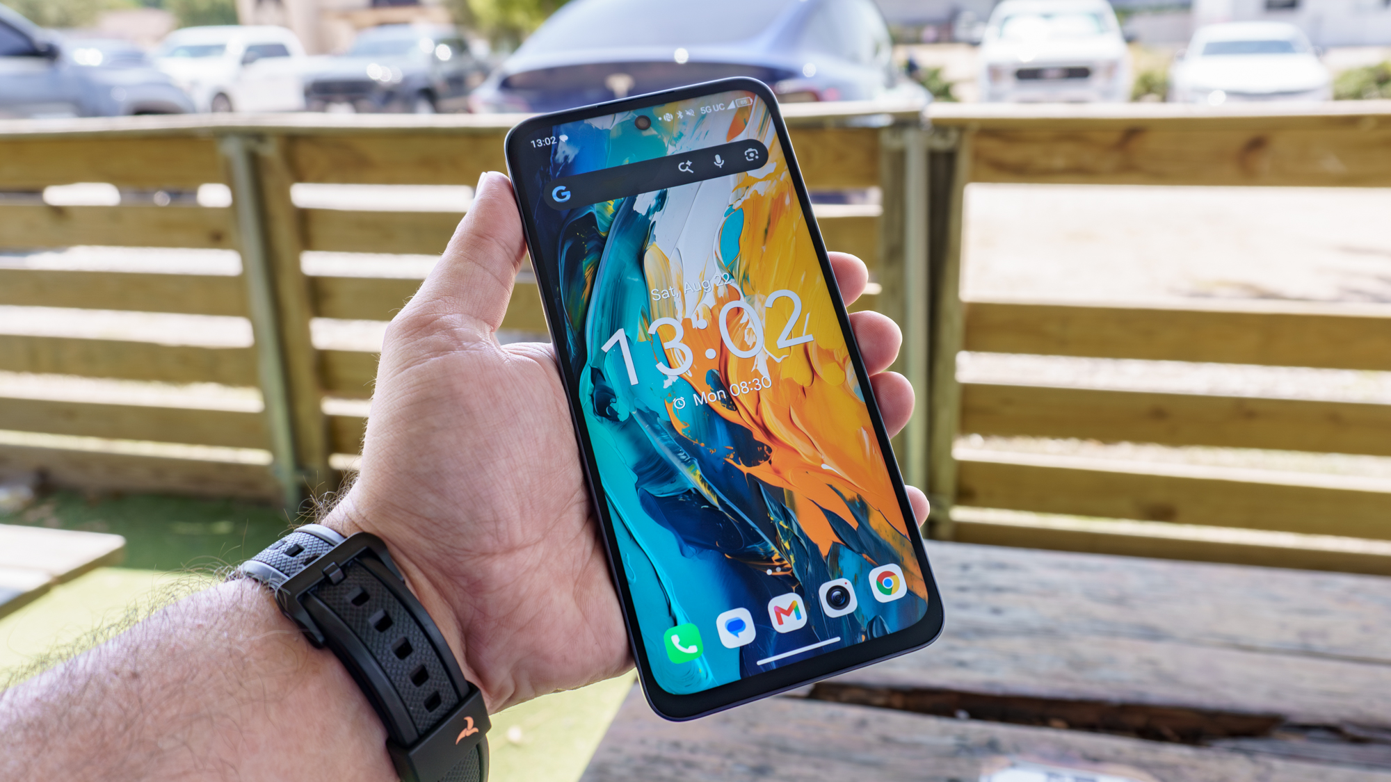 Android-смартфон за $330 з екраном, як у паперу, переглянув моє ставлення до бюджетних пристроїв 1