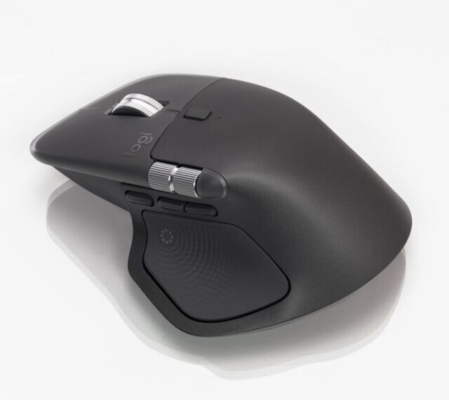 Logitech поверне клієнтам сплачені митні збори