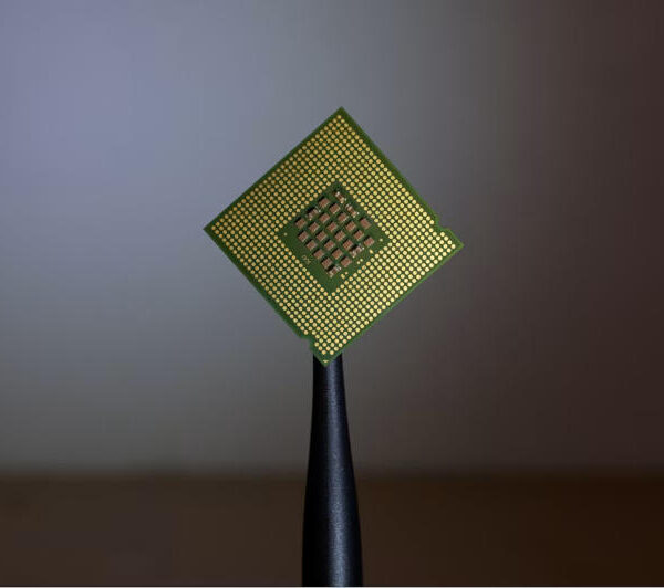 TONTOU знову атакує: нова вразливість TONTOU зламує захист процесорів Intel та AMD