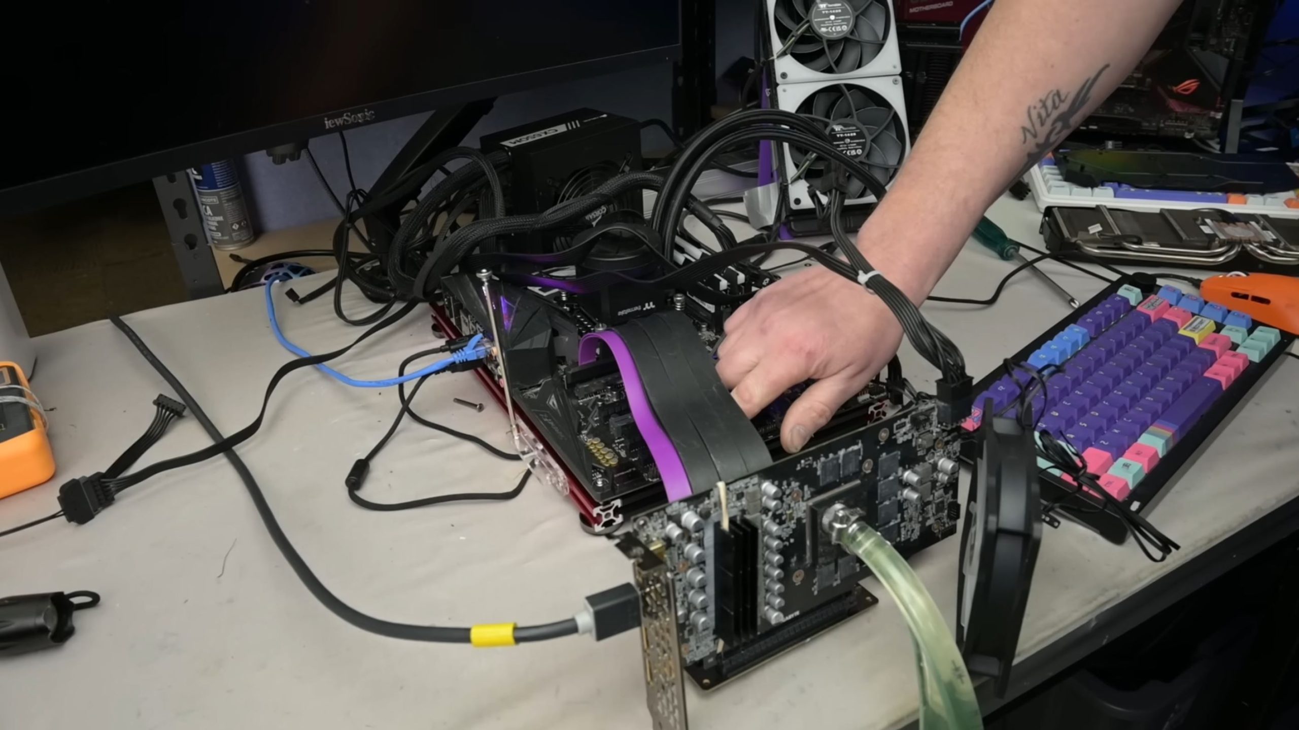 Моддер залив водою чіп RTX 2060, знизивши температуру з 70°C до вражаючих 28°C 6