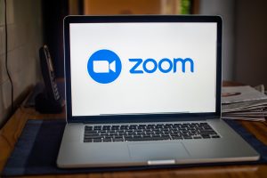 Дослідники знайшли спосіб зламувати пристрої через демонстрацію екрана в Zoom