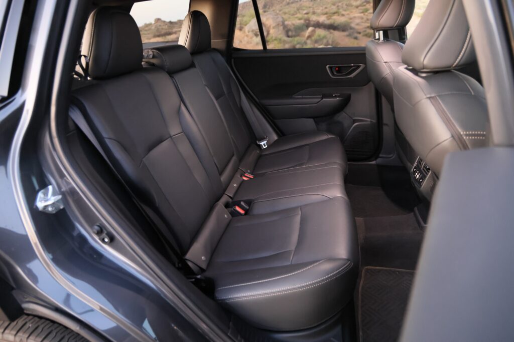 Subaru Outback Limited 2026: зовні стриманий, всередині майже преміальний 7