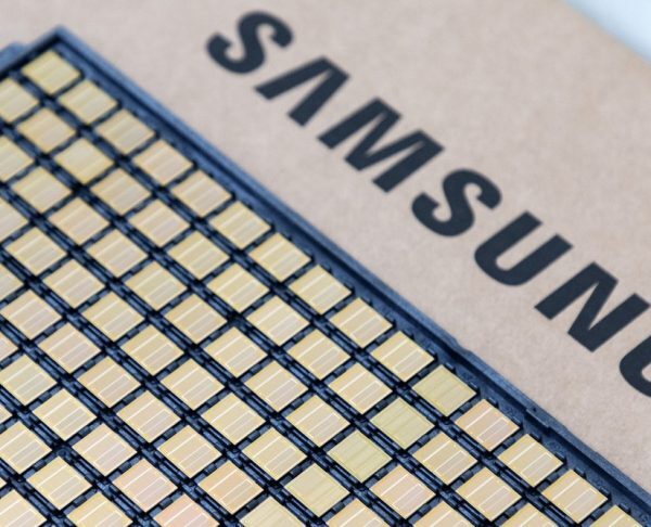 Samsung вдосконалює HBM пам’ять завдяки новим логічним процесам для майбутніх zHBM DRAM
