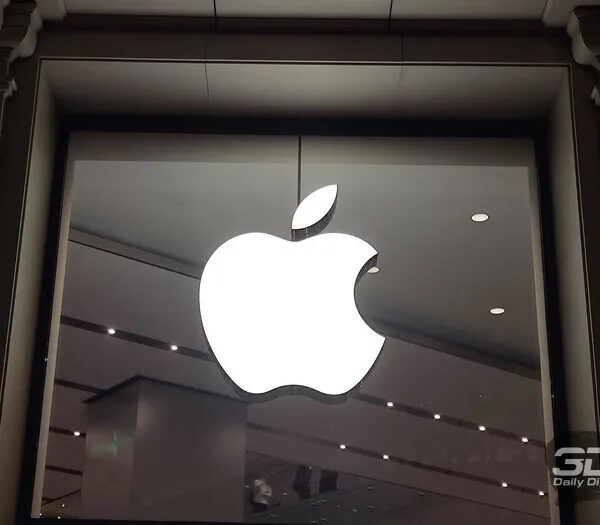 Великобританія знову вимагає “бекдор” в iCloud – Apple подала до суду