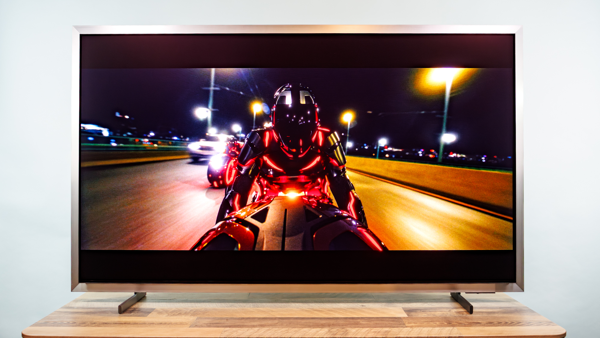Уявіть, що ваш вітальня занадто яскрава для OLED-телевізора 4