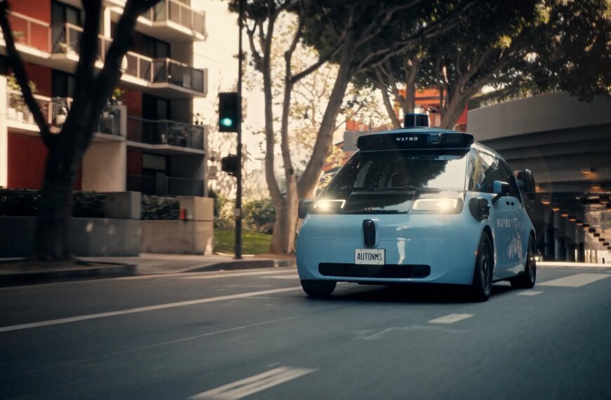 Waymo розширює амбіції завдяки власному чипу