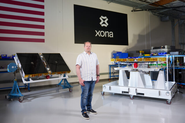 Тім Грем керує розробкою супутників у Xona Space Systems, охоплюючи апаратне, програмне забезпечення та двигуни.