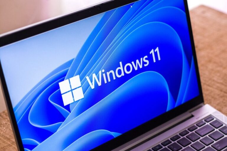 Microsoft усунула 421 вразливість, включно з трьома zero-day 48