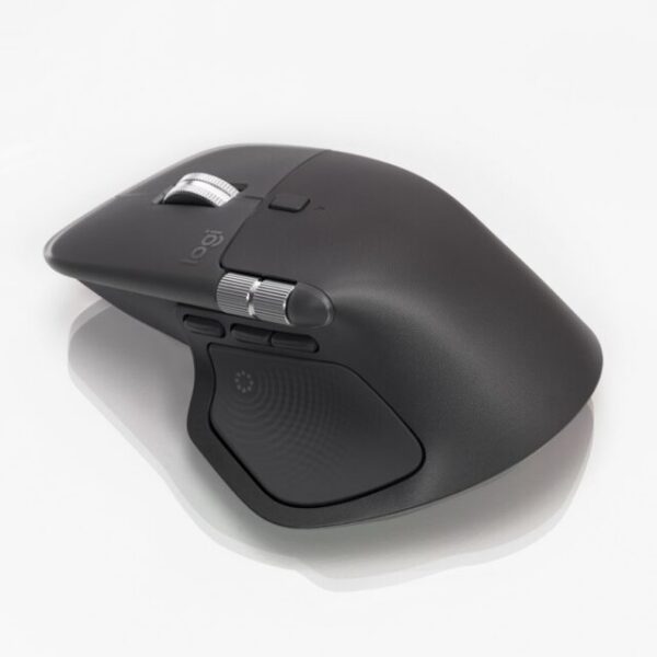 Logitech позивається через повернення митних зборів клієнтам
