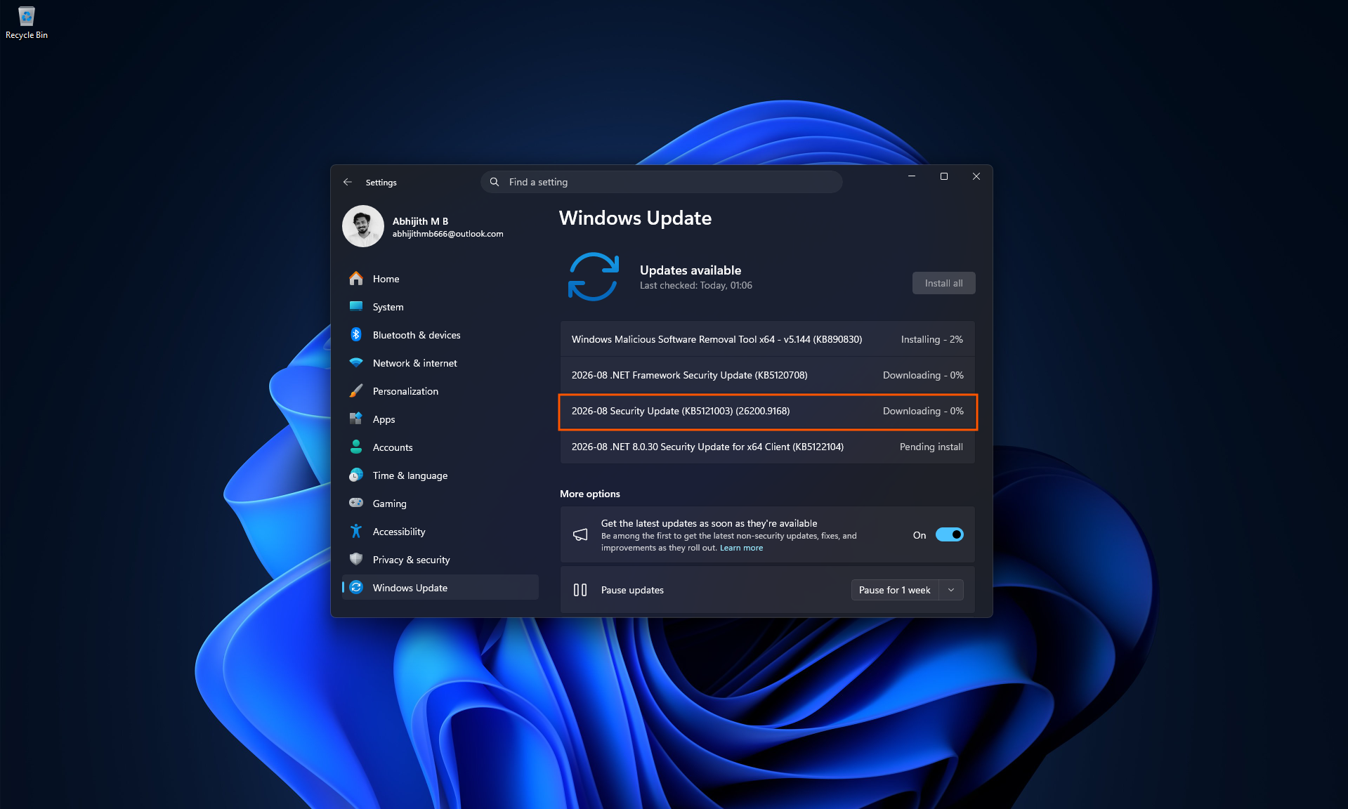 Windows 11 пришвидшує запуск програм: інструкція щодо активації 4 Downloading August 2026 Windows 11 Security Update