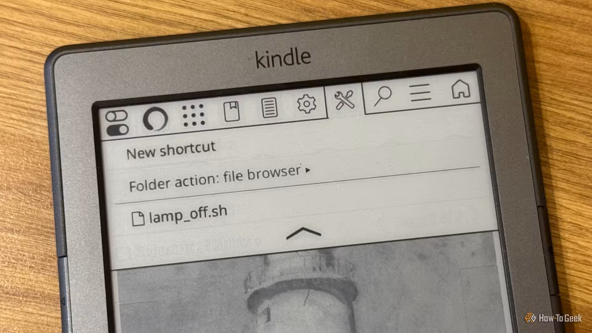 Як Kindle перетворив лампу в центрі уваги спальні 11
