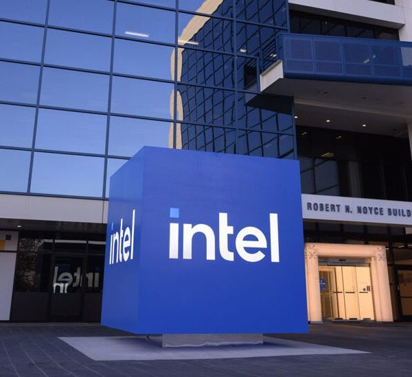 Intel залучить $15 млрд для розширення контрактного виробництва