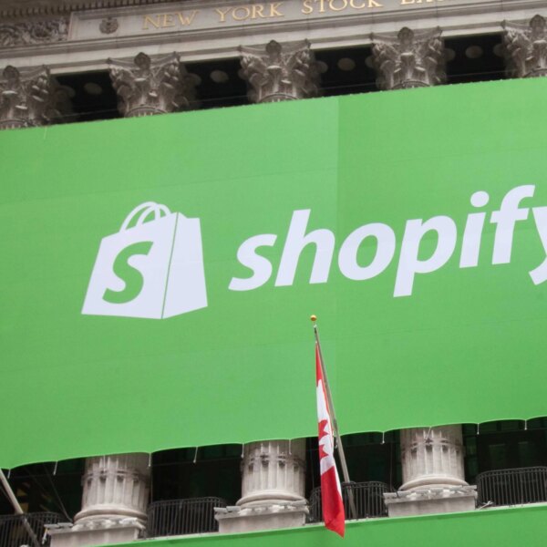 Shopify: Штучний інтелект у пошуку збільшує трафік і продажі, а не замінює Google