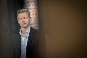 Reddit оцінює вартість AI Overviews від Google на тлі падіння акцій