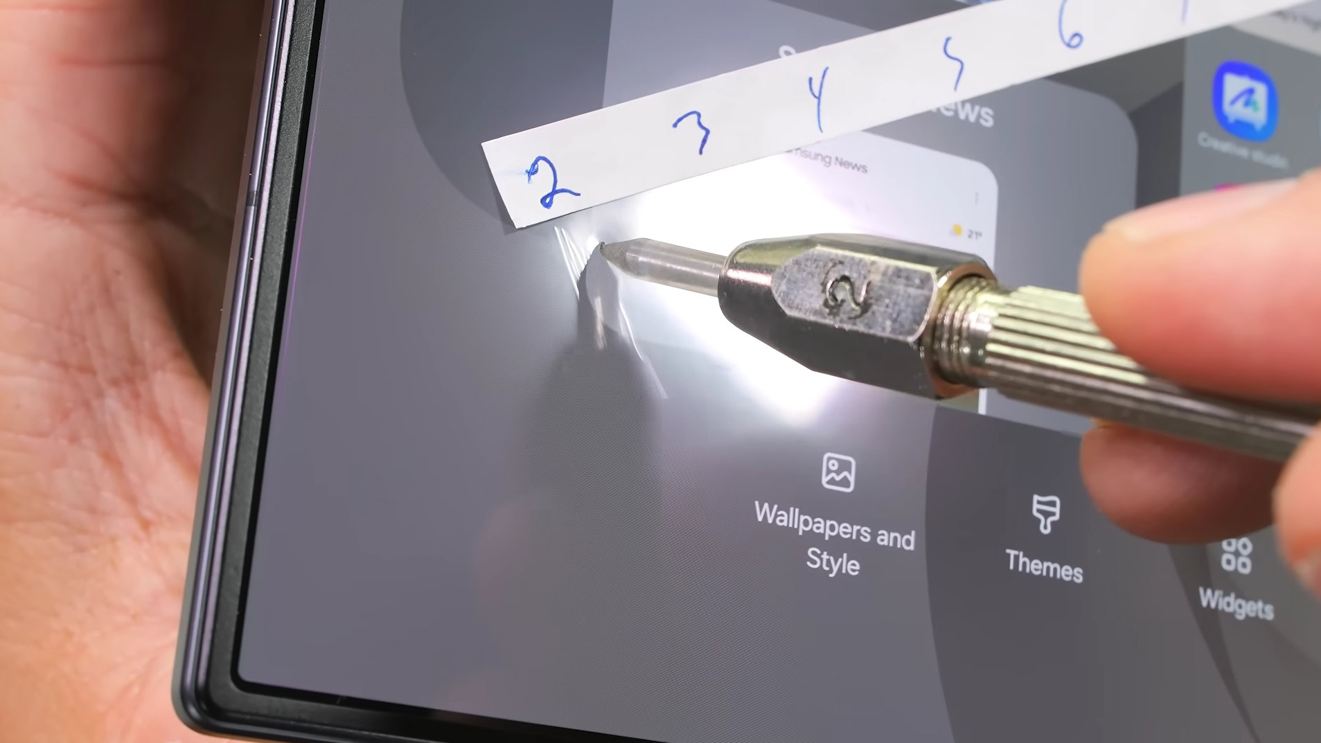 Galaxy Z Fold 8: тест на вигин пройдено, але старі слабкості залишились 1