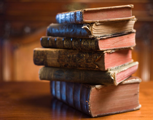 Книгарні підозрюють, що компанії з ШІ купують та знищують рідкісні видання